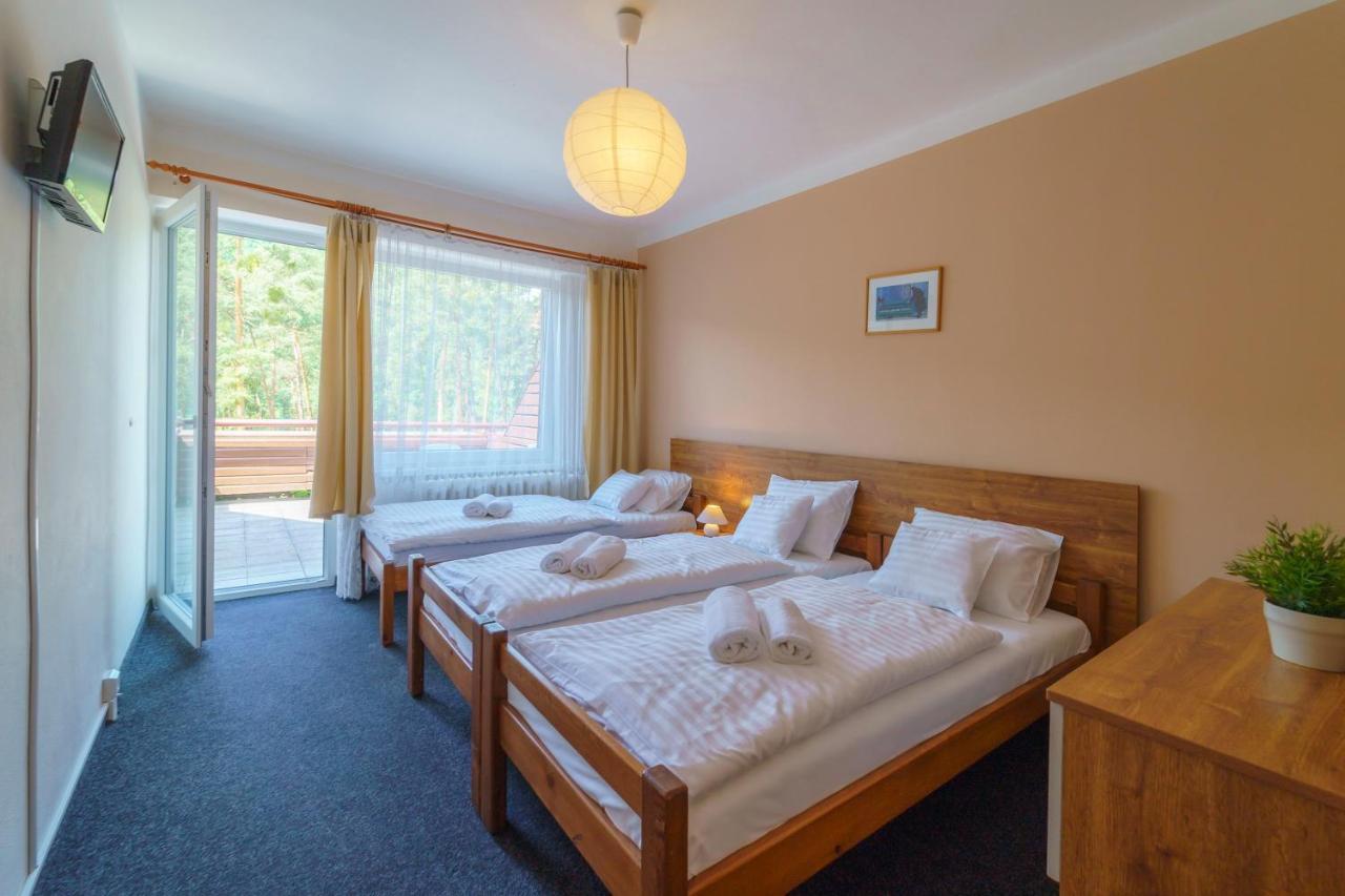 Hotel Hladina Nebrich 외부 사진